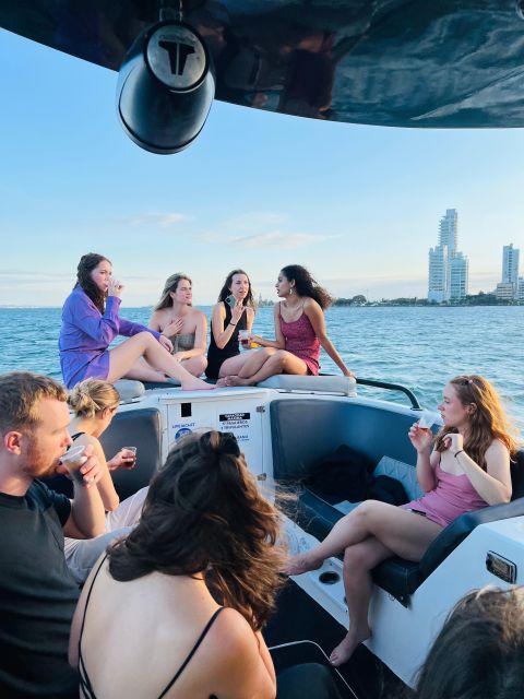 Private Sunset: Open Bar Boat Party With Music and Games - Location and Accessibility