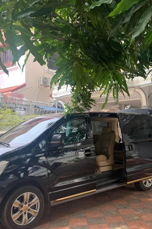 Private Taxi: Transfer From Phnom Penh to Ho Chi Minh - Included Amenities