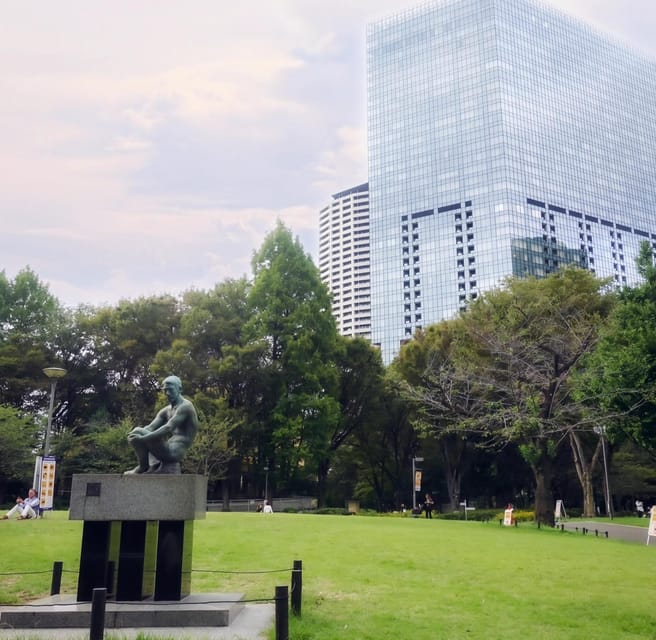 Private Tokyo Shinjuku Bus Tour With Licensed Guide - Booking and Cancellation