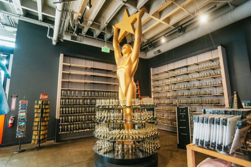 Private Tour of La, Hollywood, Beverly Hills and the Beaches - Dining Experience