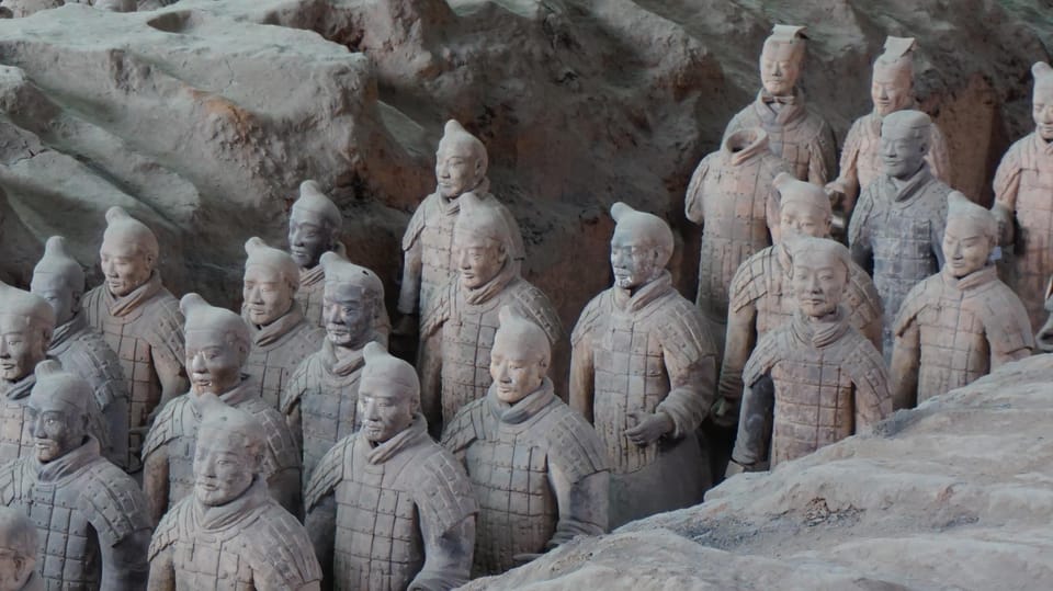 Private Tour: Terracotta Warriors and Seal Carving Class - City Wall Visit