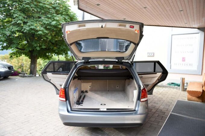 Private Transfer From Geneva Airport to Martigny - How to Book Your Transfer