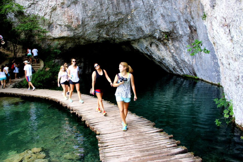 Private Transfer Tour From Zagreb - Split via Plitvice Lakes - Guidance and Language