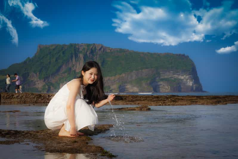 Professional Photography Experience in Jeju Landmark - What to Bring and Notify