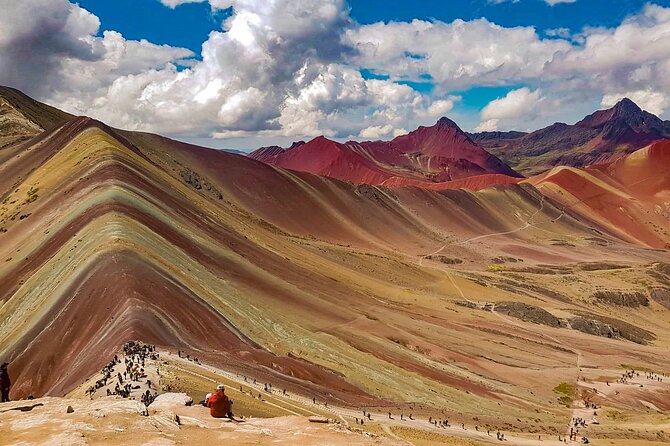 Rainbow Mountain / Rainbow Mountain - Scenic Landscapes and Highlights