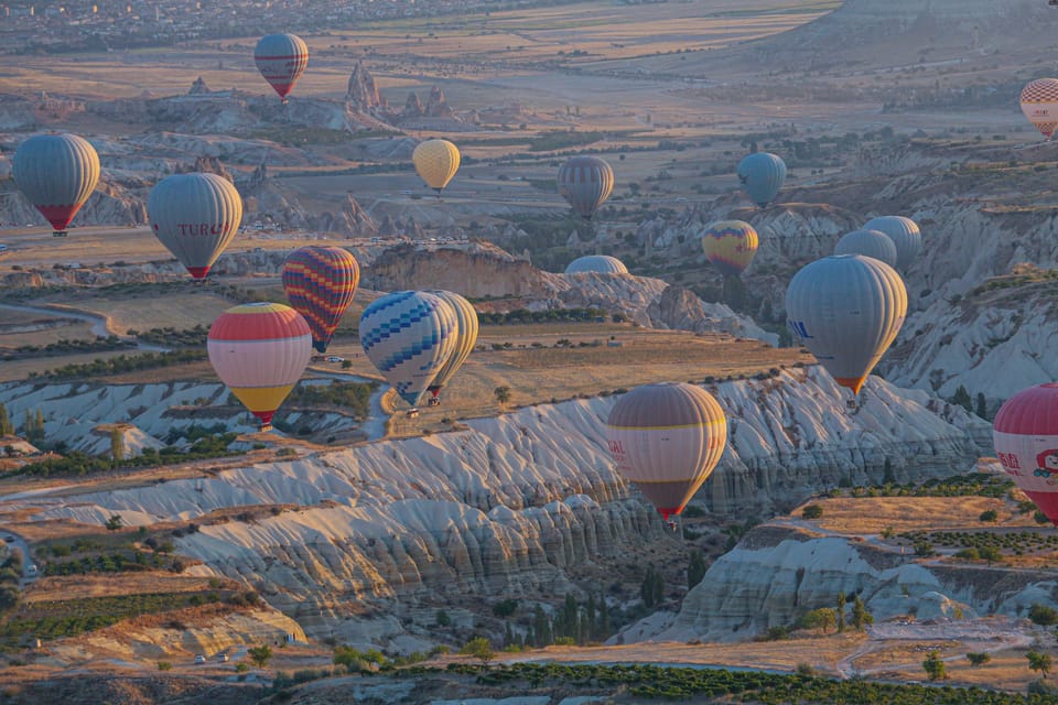 Red (North) Tour Cappadocia With Lunch and Tickets - Uchisar Castle Views