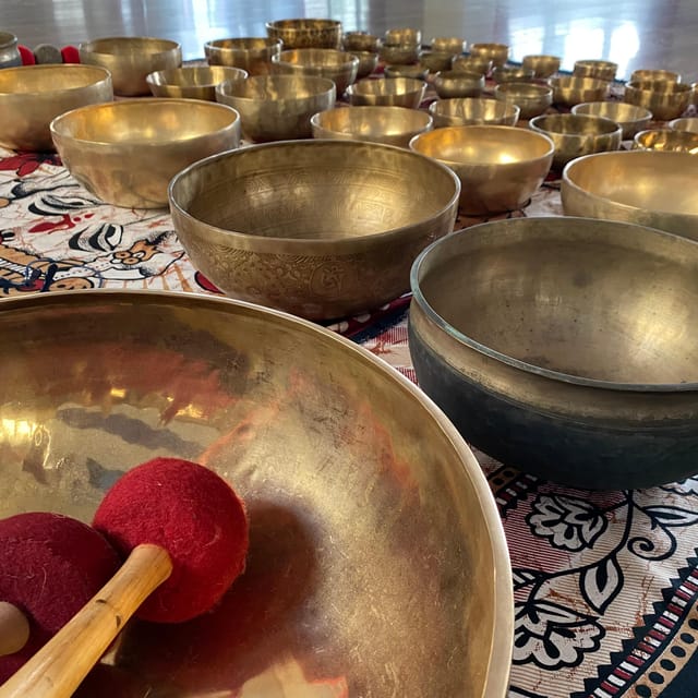 Relaxing Session With Gong and Singing Bowls - Session Description and Setup