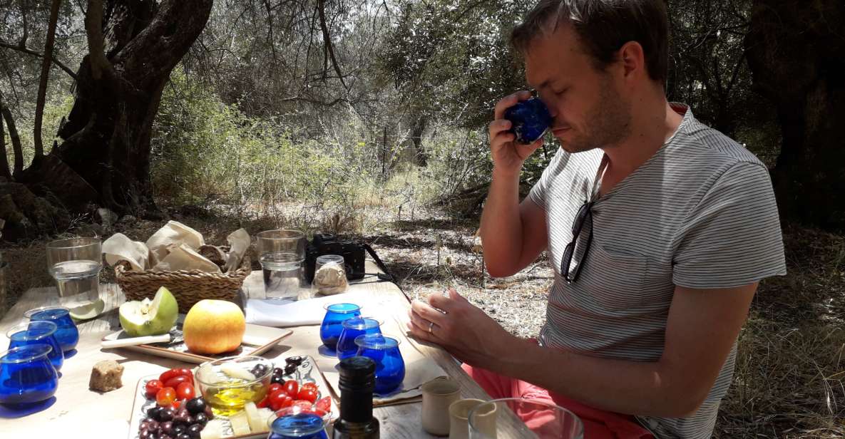 Rethymno: Olive Oil Tasting With Cretan Food Pairing - Learning About Olive Oil