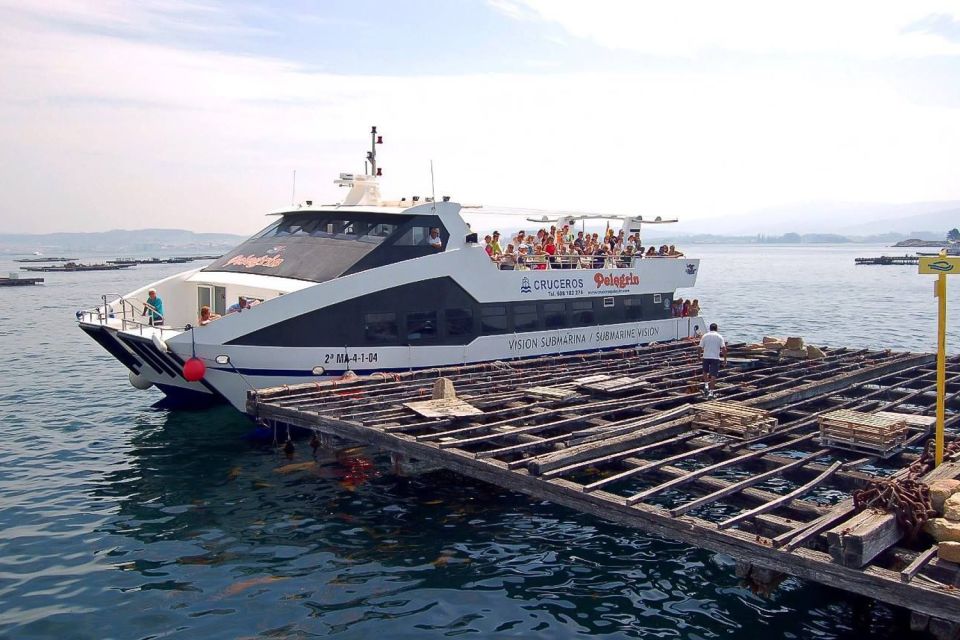 Rías Baixas: Guided Day Tour From Santiago With Boat Ride - Riverboat Experience