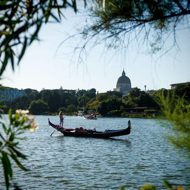 Roma: the One and Only Roma Gondola Tours on the Lake! - Important Details