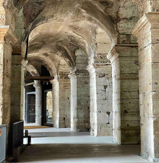 Rome: Out Of Crowds Colosseum Gladiators Arena Guided Tour - Accessibility Considerations