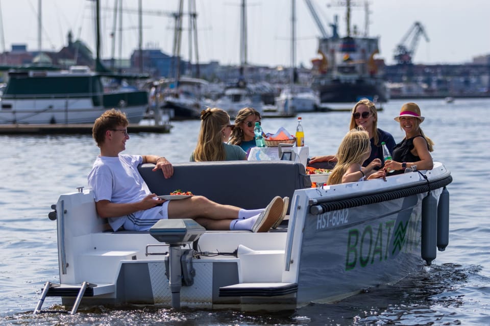 Rostock: Electric Boat Rental on the Warnow River - Operating the Boat