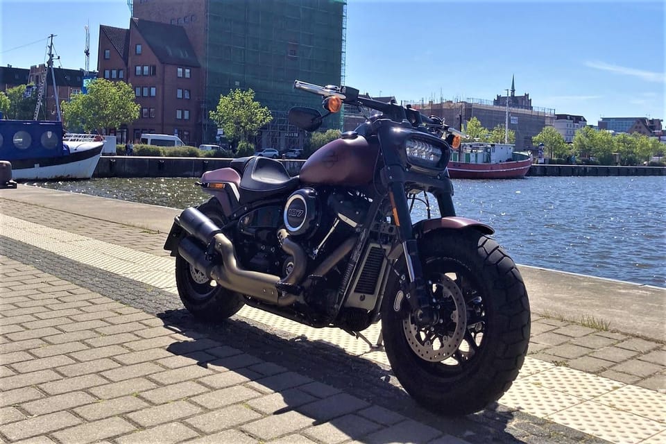 Rostock: Harley-Davidson Softail Fat Bob 107 Rental - Important Requirements