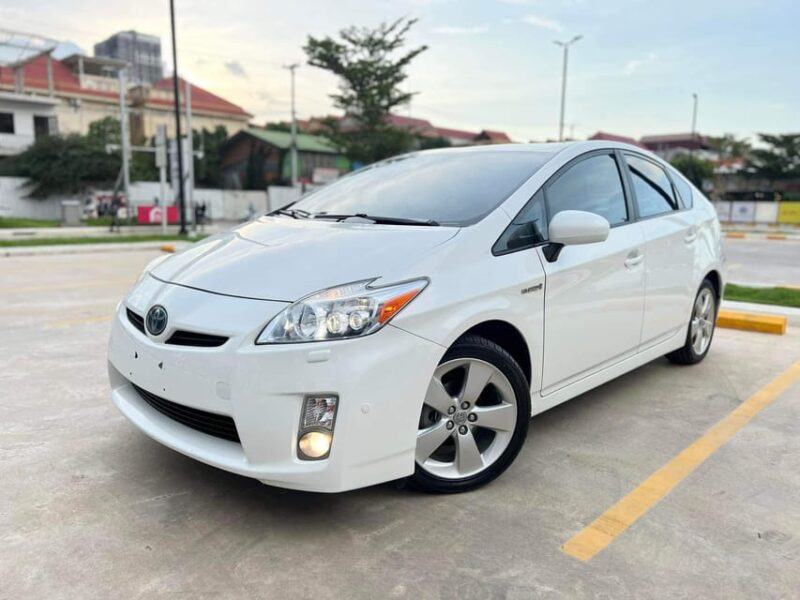 Round-Trip Transfer: Between Airport and Siemreap City - Driver Qualifications