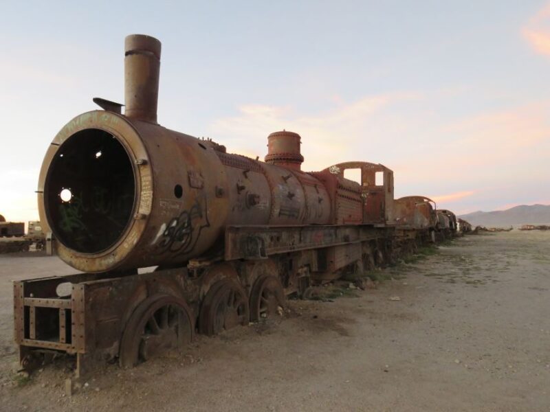 Salar De Uyuni and Lunch - Inclusions and Services