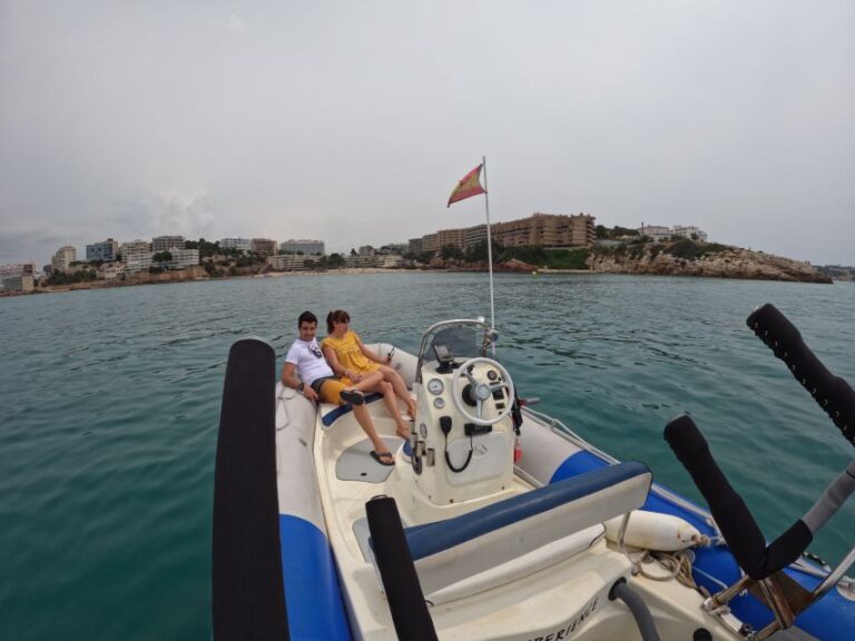 Salou: Private Zodiac Boat Trip Through the Coves of Salou