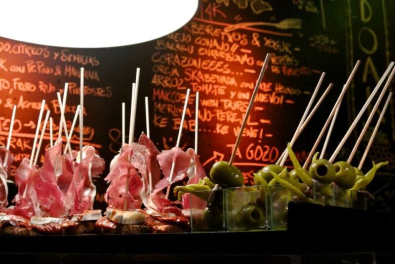 San Sebastian: Pintxos and Wine Tour With 5 Tastings - Neighborhood Exploration