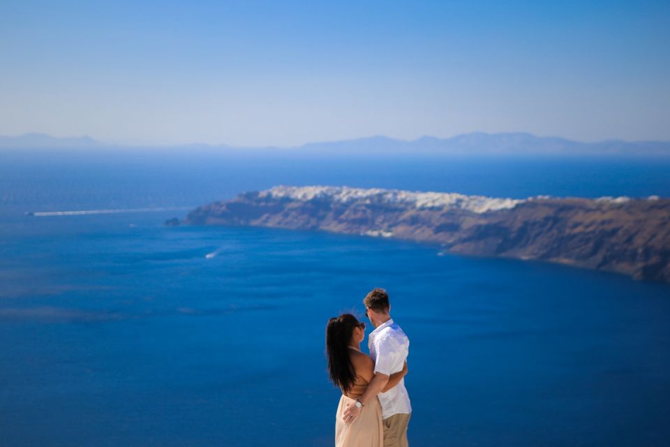 Santorini: Photo Shoot With a Private Vacation Photographer - Included Services