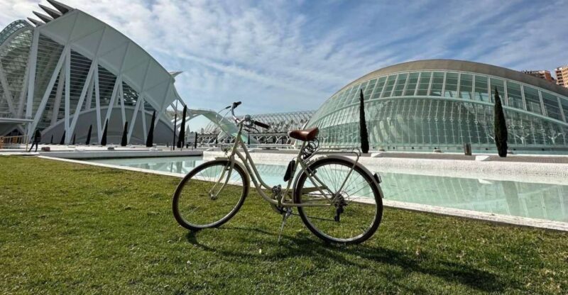 See Port Saplaya + City of Arts and Sciences on a Bike Tour - Cancellation Policy