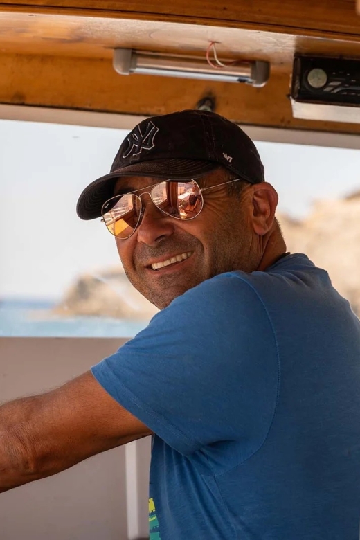 Semi Private Cruise – Morning Cruise Pollonia Polyaigos - Traditional Pies and Refreshments
