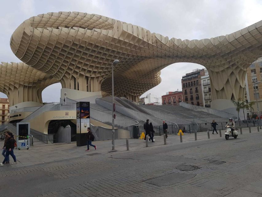 Seville: Salvador Church, Casa Pilatos, and Metropol Tour - Discovering Salvador Church