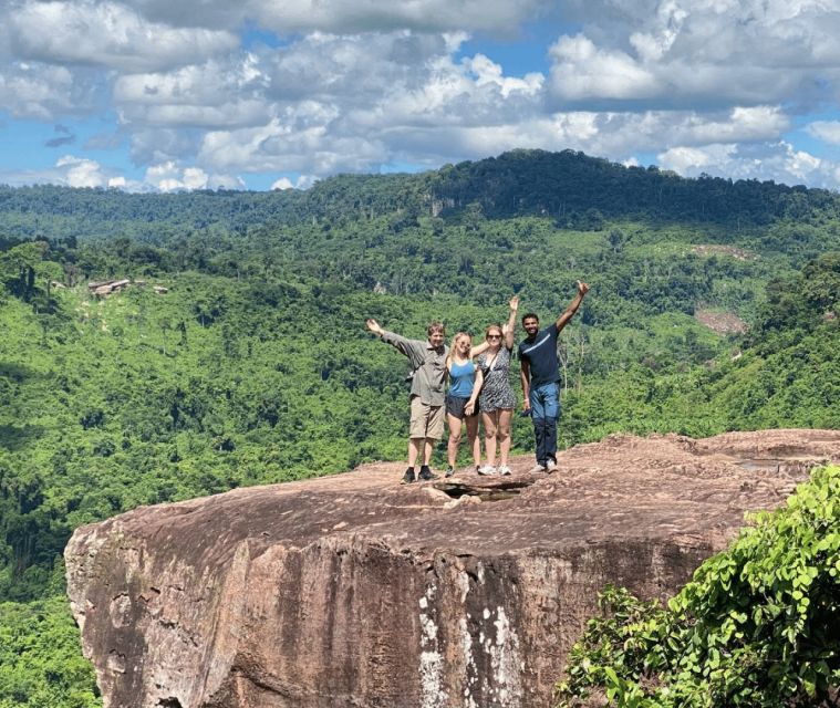 Siem Reap: Full-Day Kulen Waterfall and 1000 Lingas Tour - What to Bring