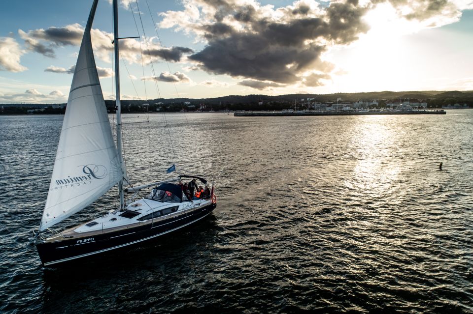 Sopot: Sunset Yacht Cruise With Prosecco - Included Amenities