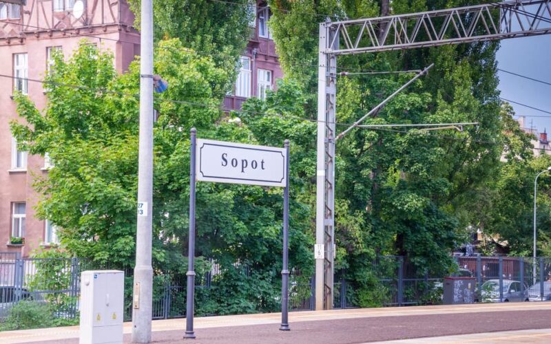 Sopot's Seaside Charms: A Guided Walking Tour - Tour Experience