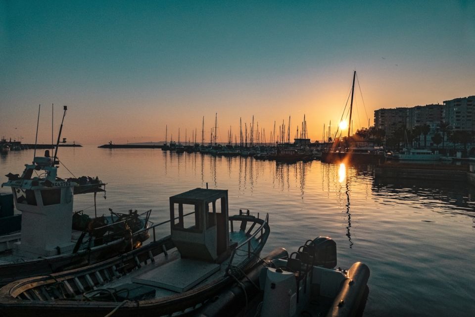 Sotogrande: Sea Sunset Experience - Language Options