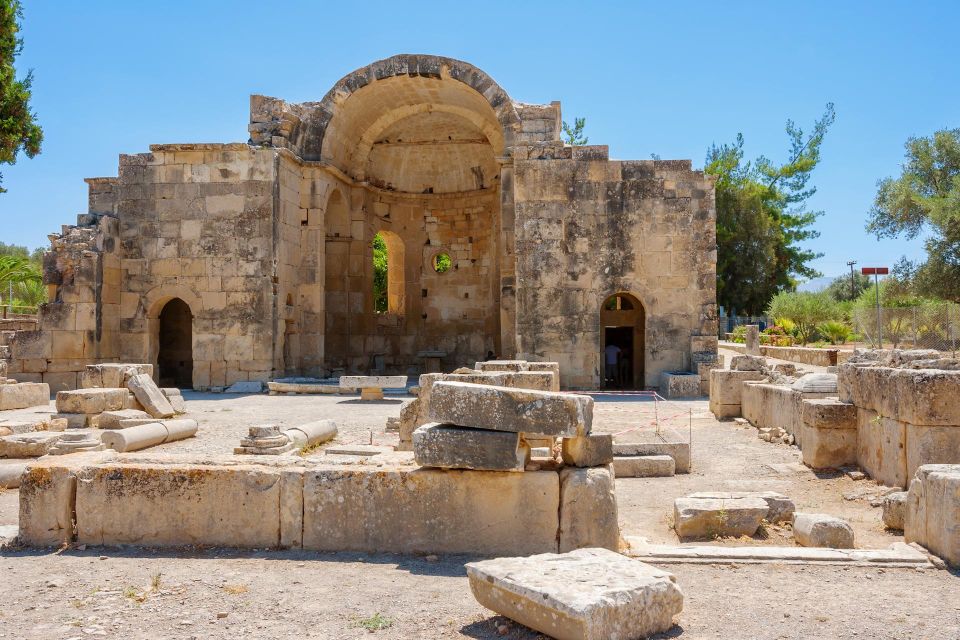 South Heraklion/Archaeological Sights With a Private Driver - Visiting Agia Galini Village