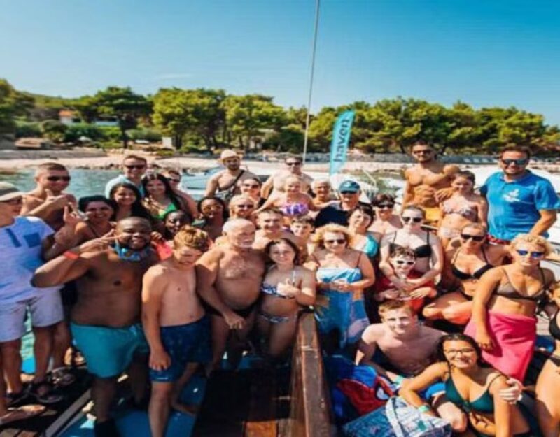 Split: Blue Lagoon Boat Trip With Lunch, Wine and Snorkeling - Underwater Exploration