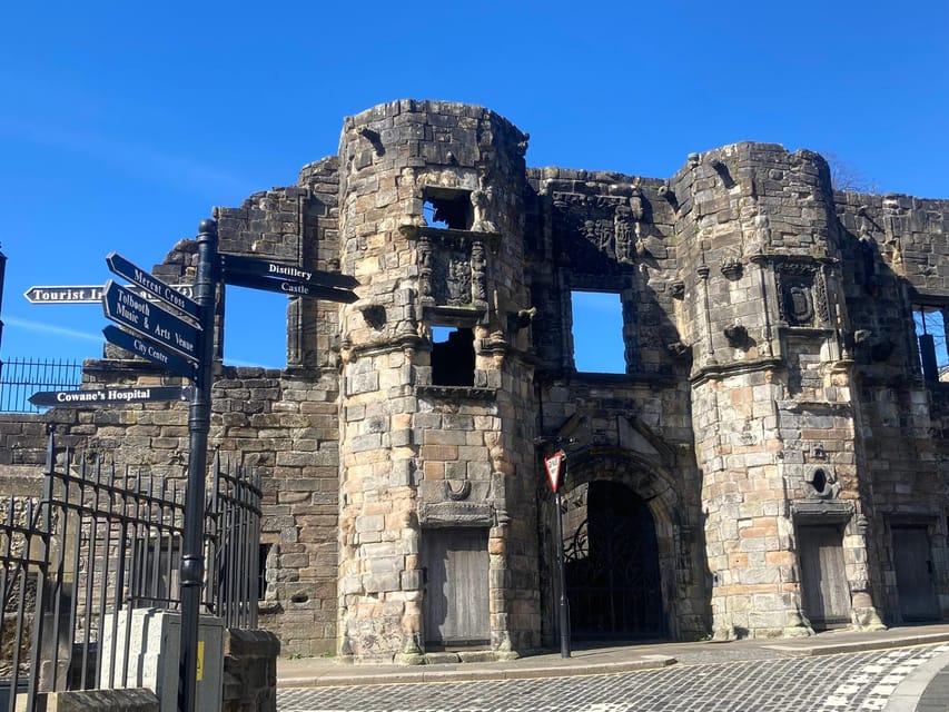 Stirling: Highlights of The Old Town Private Walking Tour - Meeting Point Details