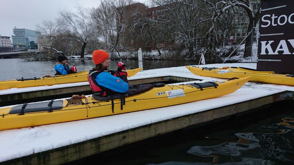 Stockholm: Winter City Kayaking Tour - Meeting Point and Preparation