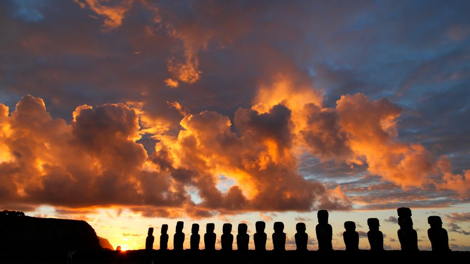 Sunrise Tongariki: Sunrise at Tongariki Park Private Tour - Important Information