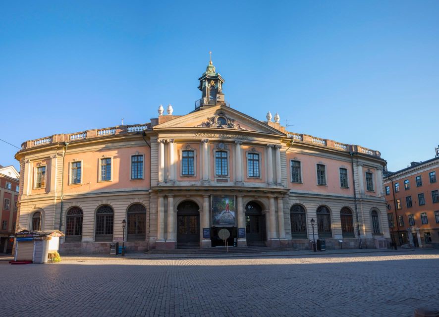 Swedish Food Tasting, Stockholm Old Town Restaurants Tour - Guide and Group Dynamics