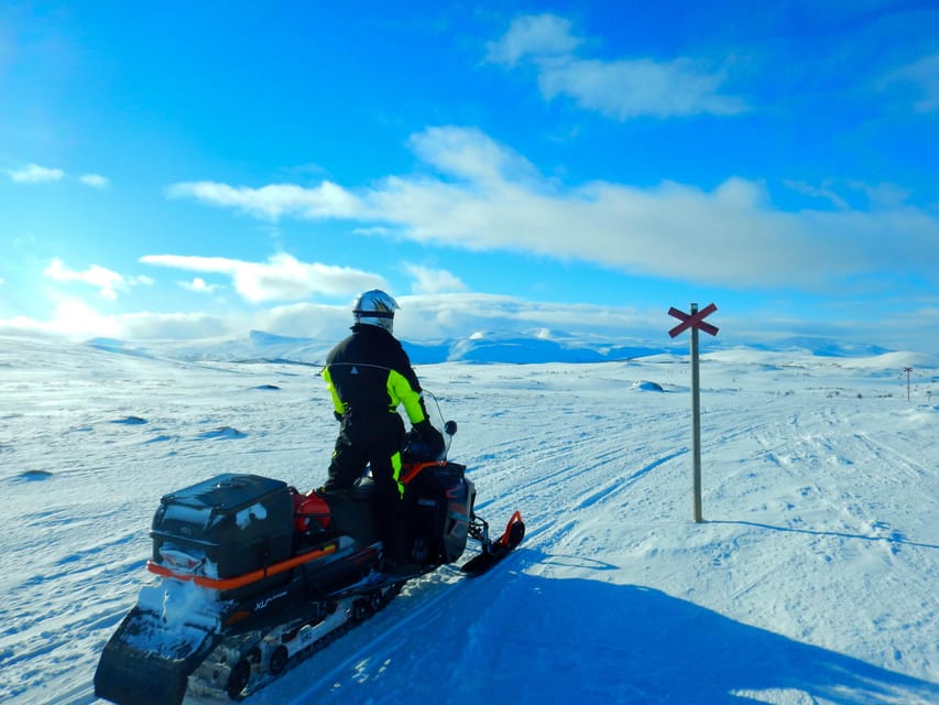 Swedish Lapland: Snowmobile Safari - Whats Included