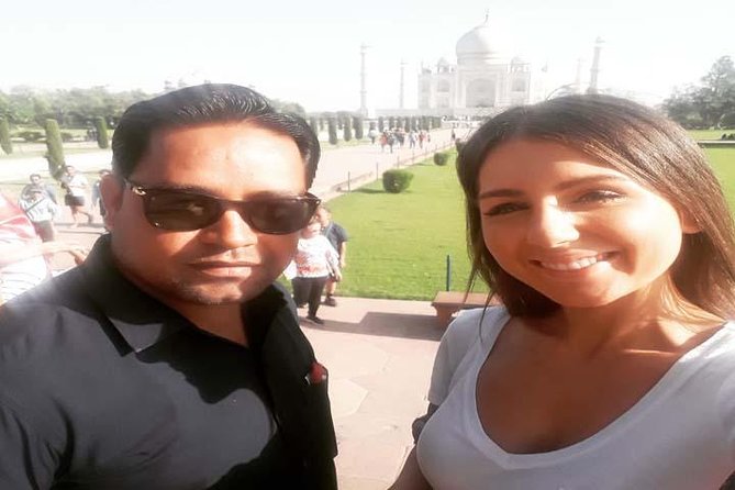 Taj Mahal and Agra Full Day Private Tour From Agra - Lunch Experience