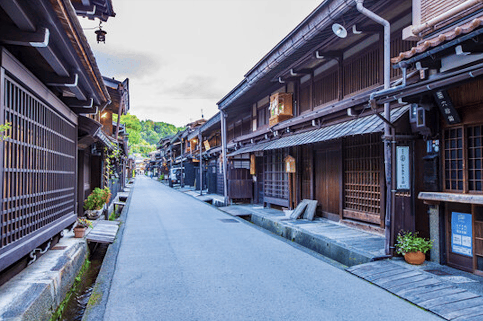 Takayama Private Custom Tour With Local Guide - Local Insights and Tips