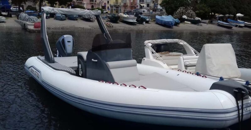 TAORMINA; MAXI RIB SEAPOWER GT750X TOUR. - Exploring Taorminas Bays
