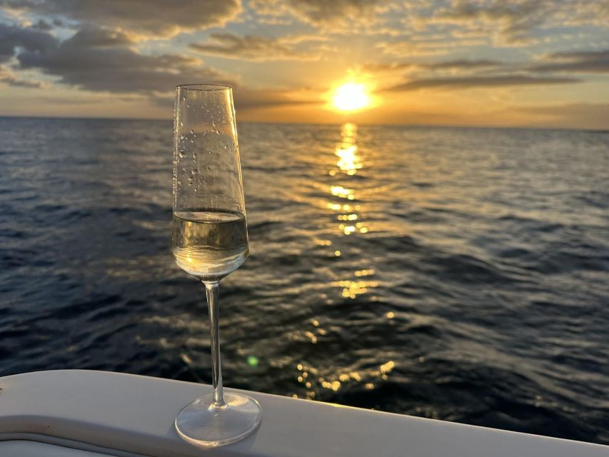 Tenerife: Private Luxury Sunset Boat Experience - Branded Drinks Included