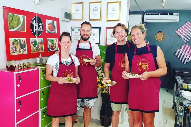 Thai Cooking Class With Market Tour in Phuket by VJ - Chef VJs Teaching Style