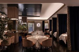 The Knickerbocker - Entertainment and Activities