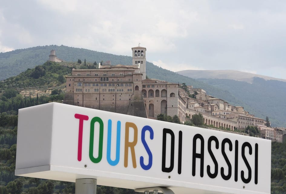 The Life of Saint Francis by Tuk Tuk - 3/4 People: Italian - Tips for a Great Tour Experience