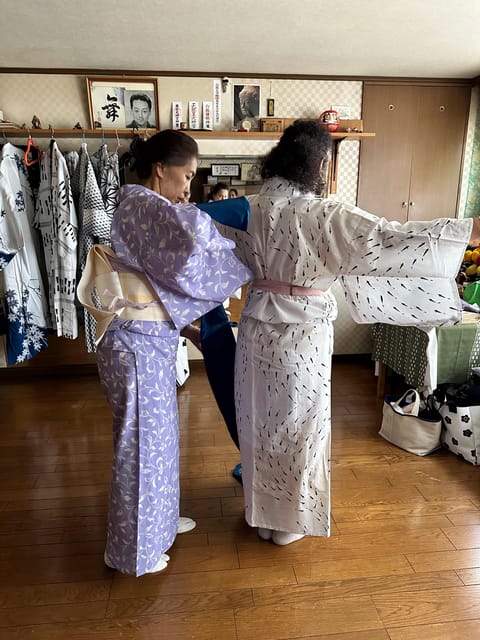 Tokyo: Authentic Japanese Dance Class, Kimono & Souvenirs - Transportation Options