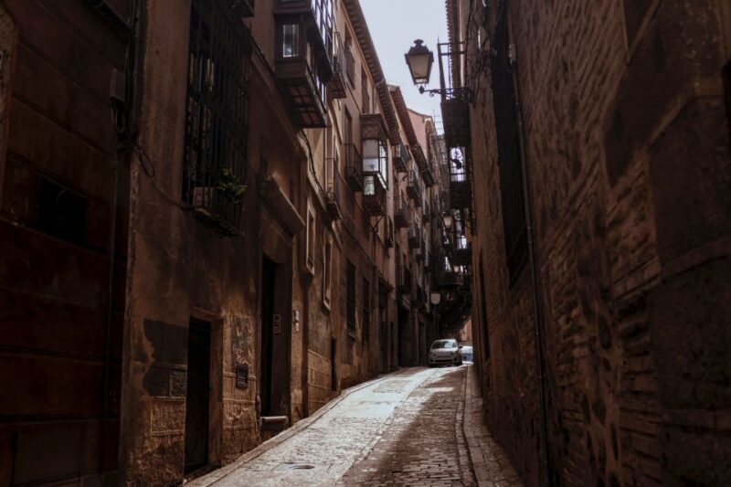 Toledo: Private Walking Tour With Toledo Cathedral Entry - Enjoy Unique Atmosphere