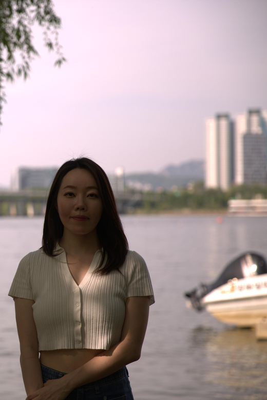 Unique Native Experience : Han River Picnic, Board Game, BBQ - Group Size and Duration