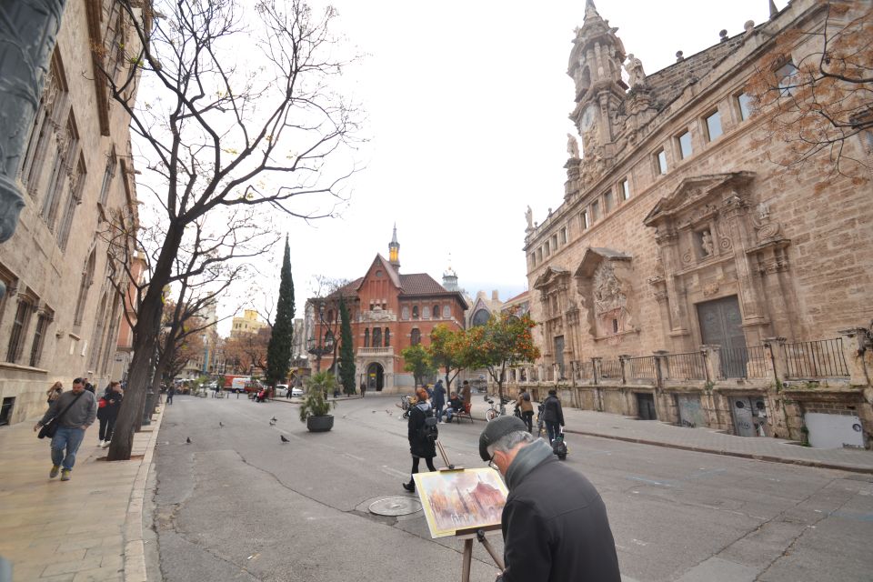 Valencia: Cathedral, St Nicholas, and Lonja De La Seda Tour - Important Information