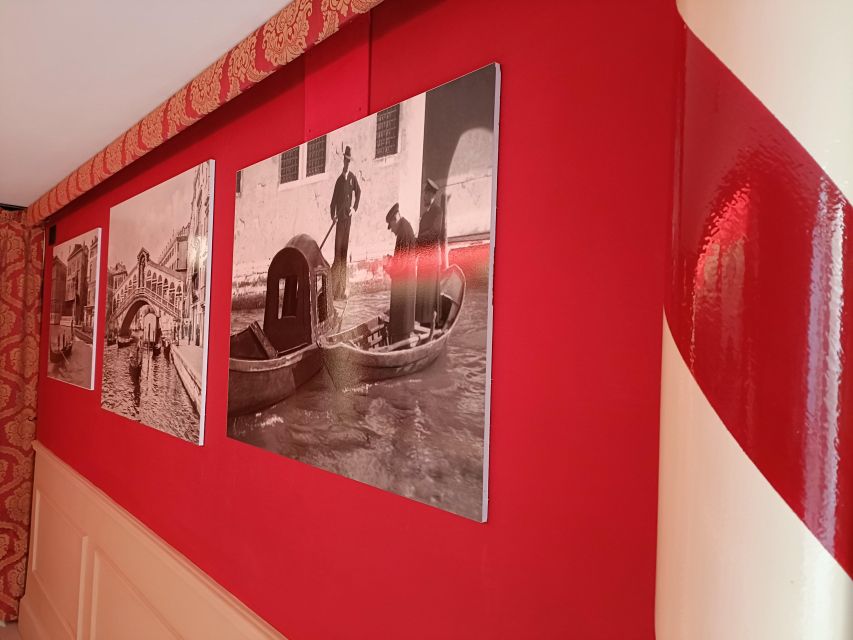 Venice: The Gondola Yard Gallery - Important Visitor Information