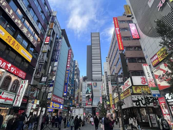 Walking Tour in Shinjuku & Kagurazaka: Tokyos Hidden Gems - Food and Shopping