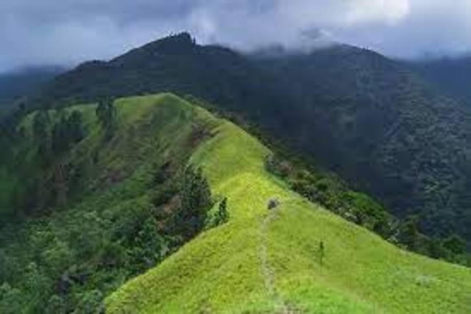 Wangedigala Mountain Hiking - Panoramic Views and Camping